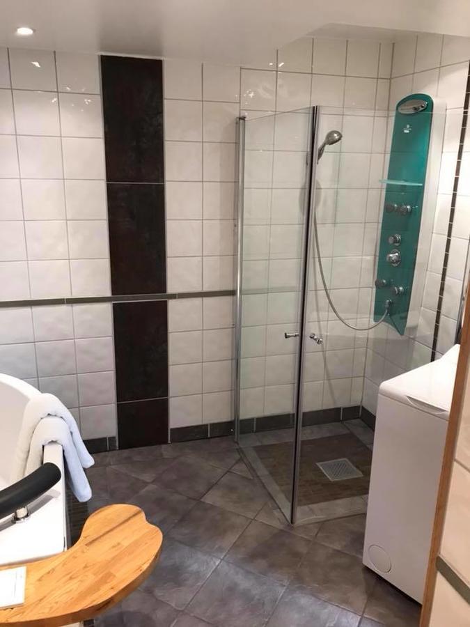 Kisa Waerdshus & Hotell Eksteriør billede